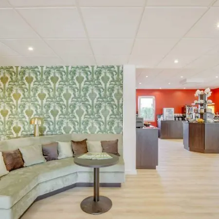 Zenith Hotel 3*