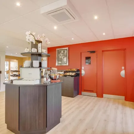 Zenith Hotel 3*