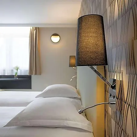 Zenith Hotel