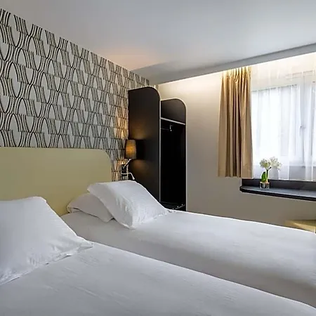 Zenith Hotel