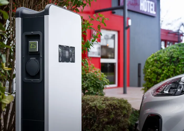 ホテル Zenith カーン